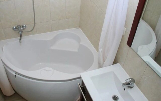 Apartments in Golden Triangle
