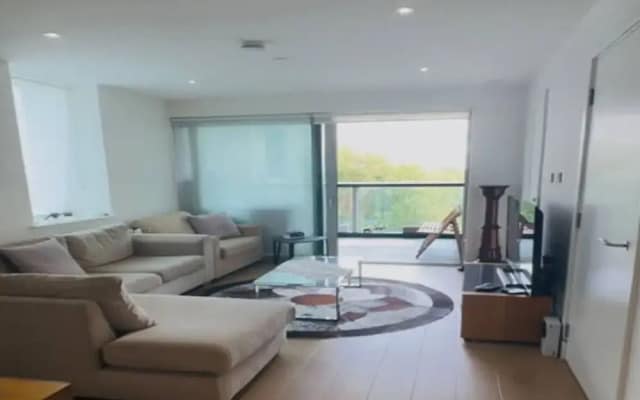 Stunning 2-bedroom Flat With Park View