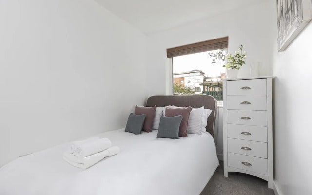 Beautiful 2BR Flat w/ Garden, 10 min to Stockwell