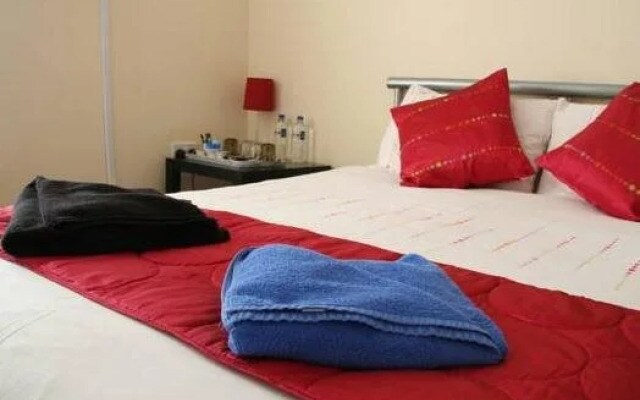 Tramways Hotel