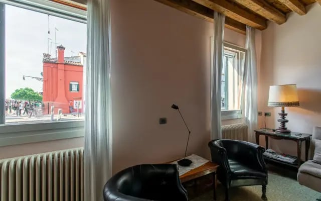 Wondrous Palazzetto 1619 in Magical Burano Island