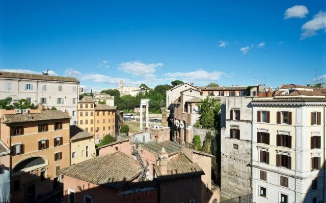Stunning views over central Rome's rooftops