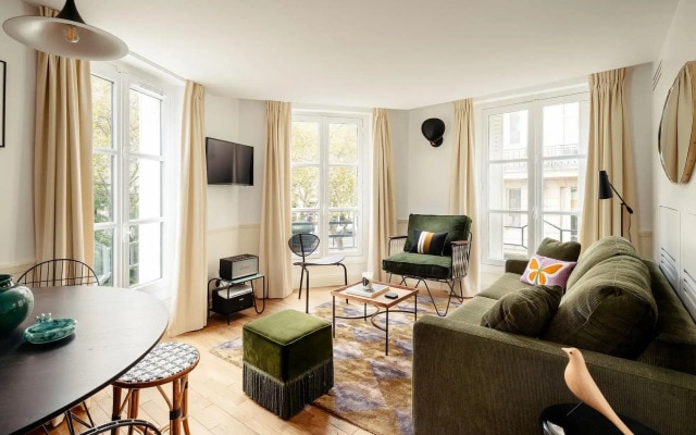 My Maison In Paris - Louvre
