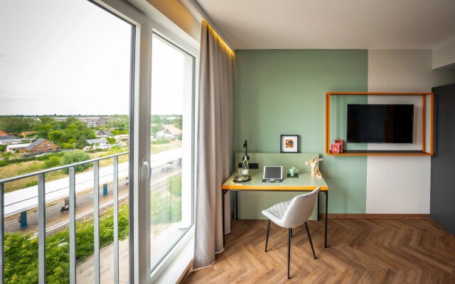 LOGINN Hotel Berlin Airport