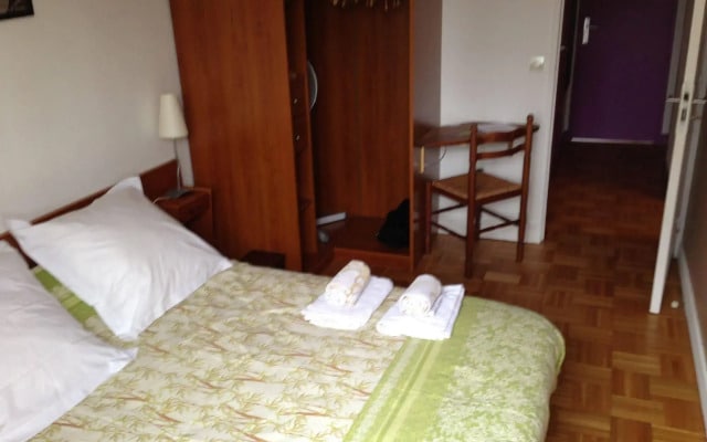 Chambre d'Amis (Chambres d'Hôtes/BnB/Guest House)