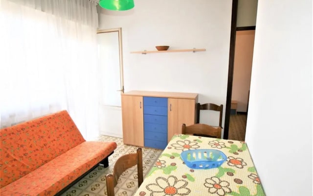 Apartment With Pool Access and Balcony
