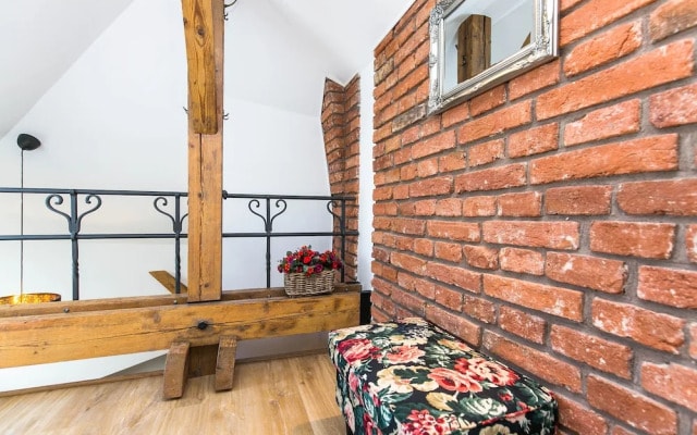The Old Town Square & Parizska Apartment