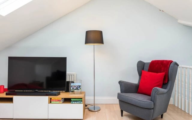 Luxury Modern 1 Bed Loft Conversion Clapham South