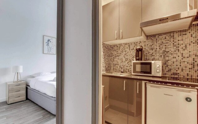 Clichy - Modern Flat Near Paris