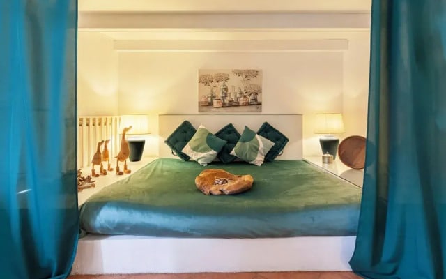 Pantheon Terrace Natural Flat