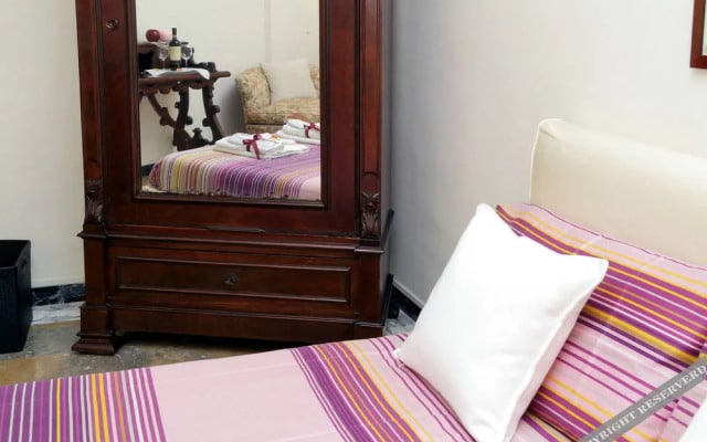 Colosseum apartments - St. John Lateran area