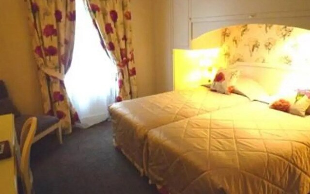 Hotel Queen Mary Paris