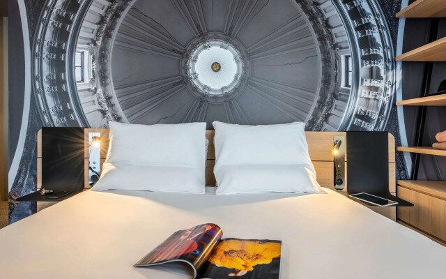 Отель Novotel Belleville Paris 20