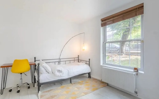 Cosy 2 Bedroom Flat Near Abbey Road