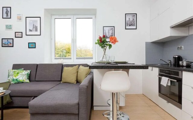 Elegant & Homely Apartment By Renters