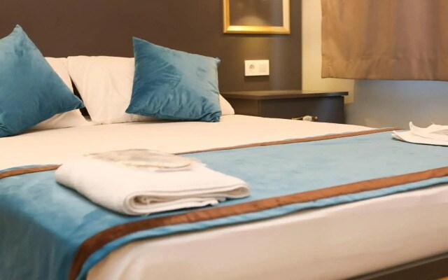 Taksim Square Suite