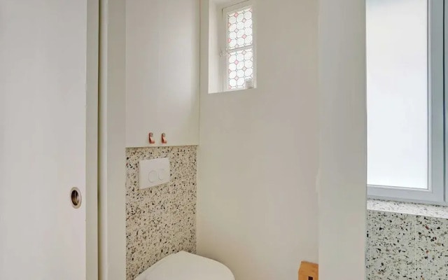 Authentic Apartment - 3br/8p - Clignancourt