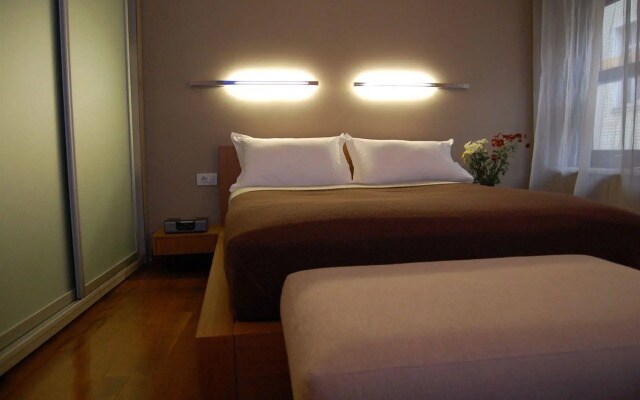 Candy Suite Home 