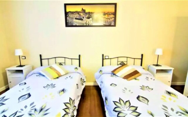 MC YOLO Apartamento Ronda Atocha