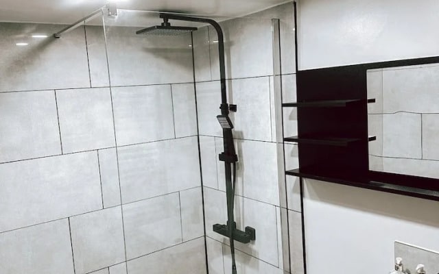 Eliteelegance Suites 2-bed Apartment in Sheffield