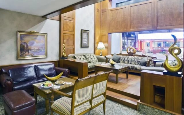 Etorno Hotel