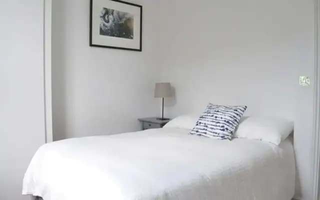 Bright 1 Bedroom Flat Perfect for City Getaway