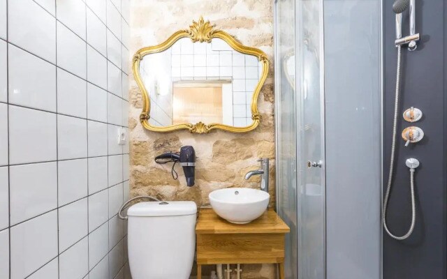 Original, cosy 25m² near CANAL ST-MARTIN
