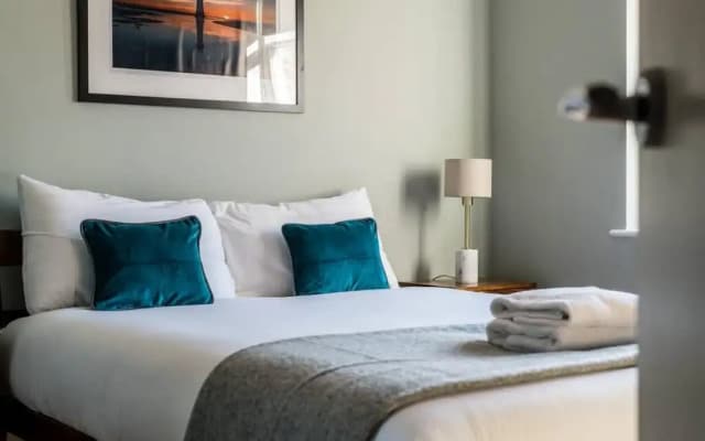 Host Stay Canning Quarters III