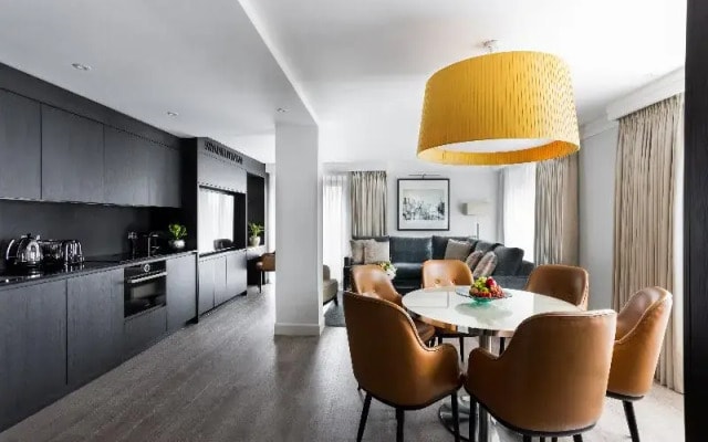 15 Basil Street Apartments