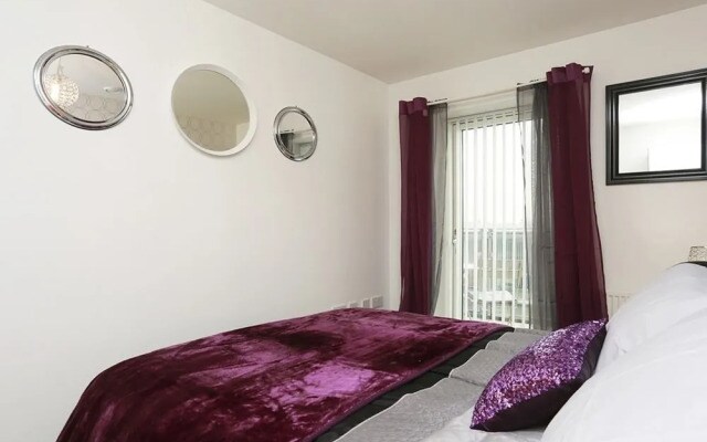 Deluxe Tower Bridge Apartment