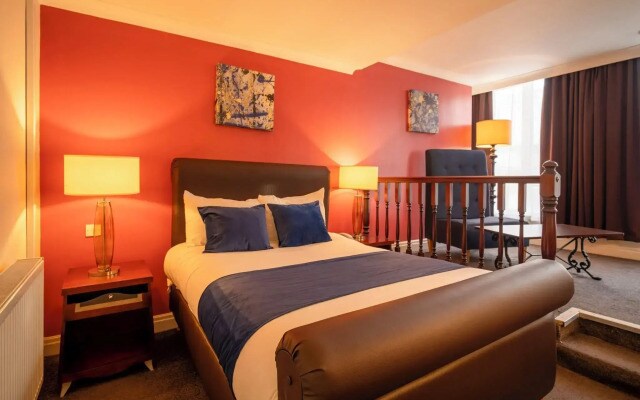 Britannia Sachas Hotel