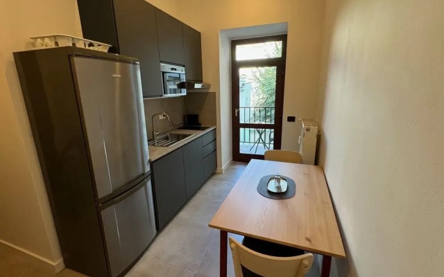 1 Bed Flat - Sleeps 2 - Pets - Smoking on Terrace
