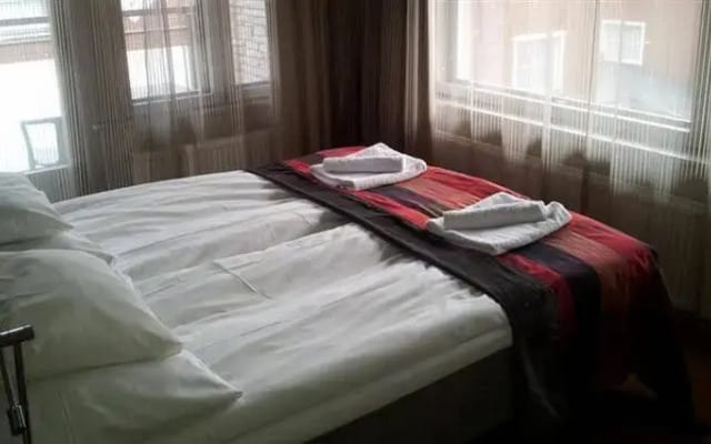 Levi Suites Unna Mànnu