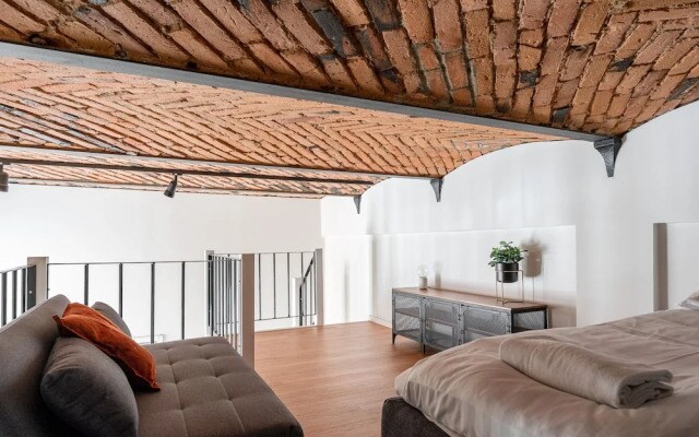 Stylish Historical Loft with Sauna & Free Parking