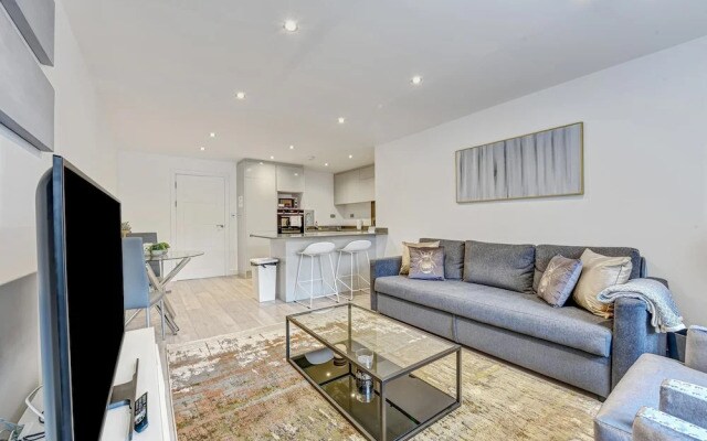 St Martins House Luxury Apts. Ruislip
