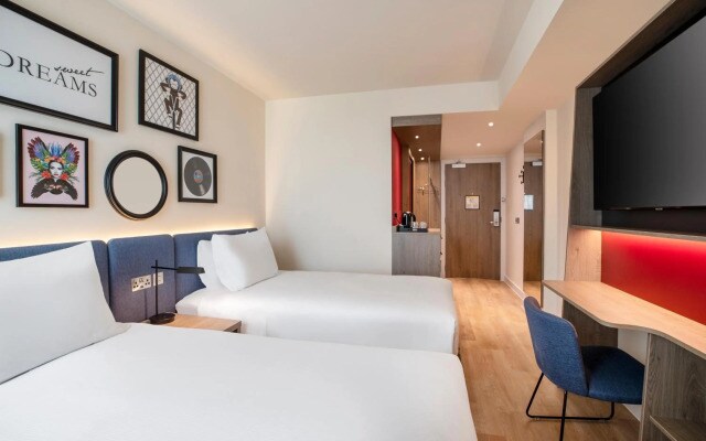 Hampton by Hilton London City