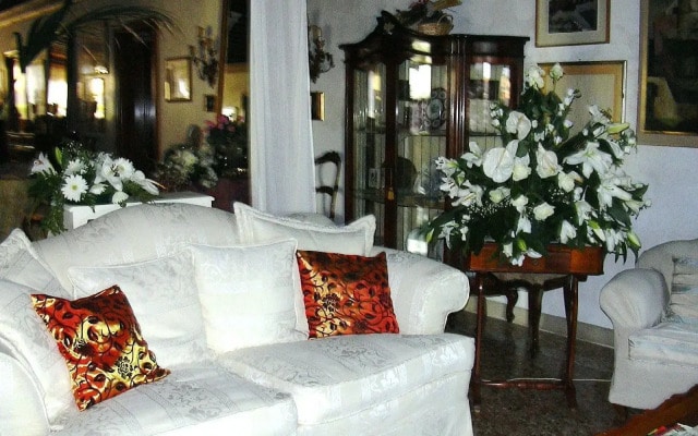 At Home A Palazzo