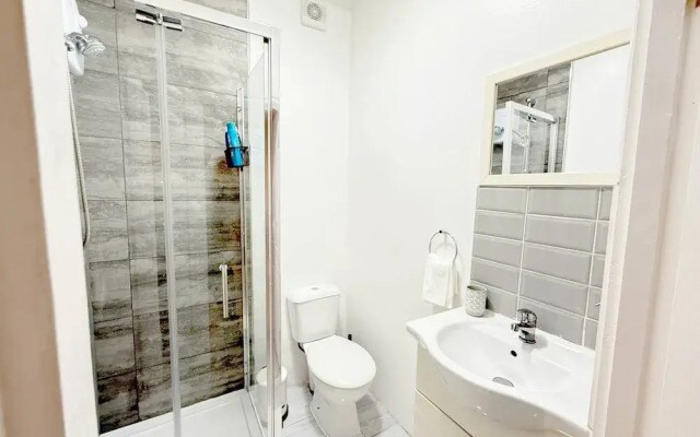 25min to Central - Zone 2 - Free Parking - Sleep 6