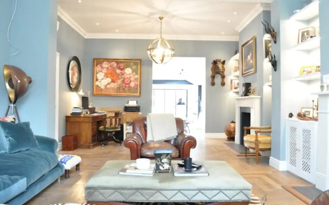 3 Bedroom Family Home In Shepherds Bush