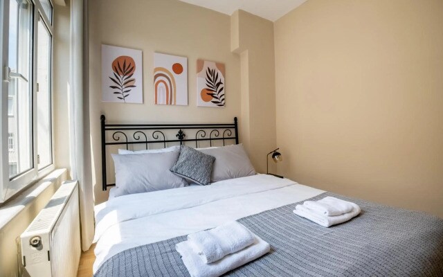 Spacious 2 Bedroom with Panoramic Bosphorus view