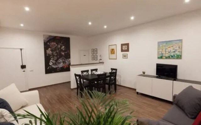 G&G Apartment 90mq - Historical Centre