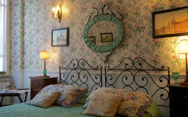 Guest House Arco dei Tolomei