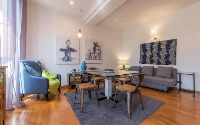 Piazza di Spagna Stylish Flat