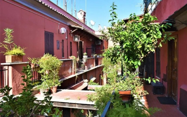 Orti 27 Rome