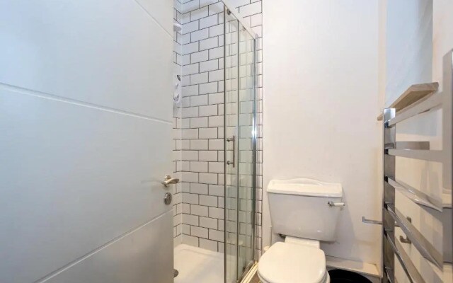 Pillo Rooms Serviced Apartments- Salford