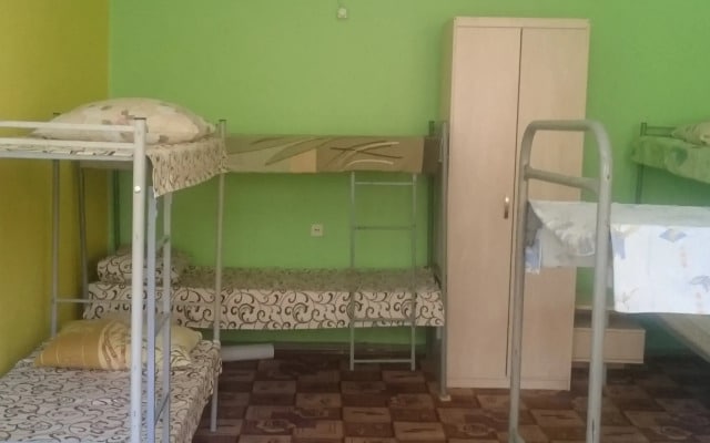 У Фонтана