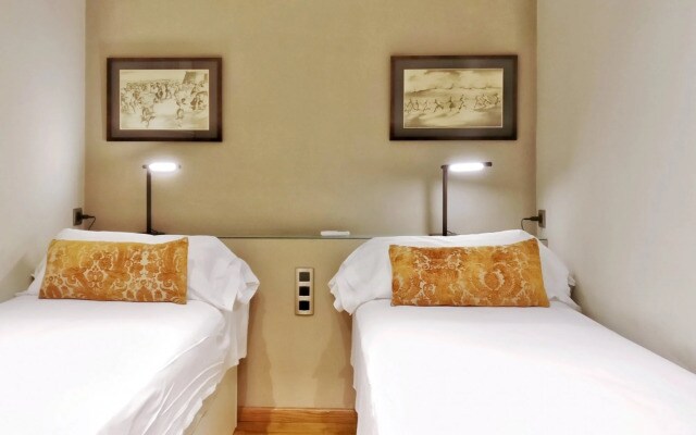 3br Modernist Pg de Gràcia high ceilings - Dandi