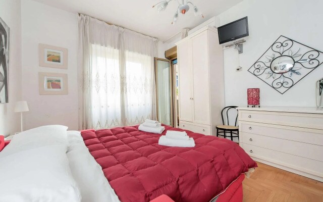 B&B A Home For Holiday