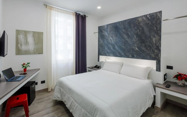 Crossroad Hotel