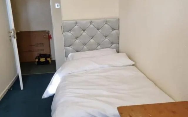 6 Greville Court (Adults Only)